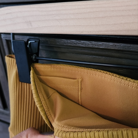 Vuori Ribbed Studio Dark Mustard Golden leggings - Picture 6 of 12